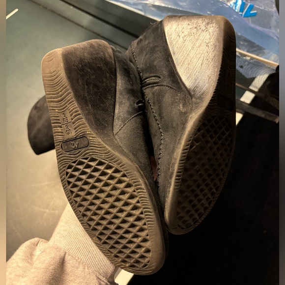 Black Suede-looking Wedge Knee High Boots - Picture 4 of 5